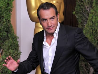 ... Jean Dujardin zeigte sich allerbester Laune. Auch er will einen Oscar als "Bester Hauptdarsteller" für seinen schwarz-weiß Stummfilm "The Artist"