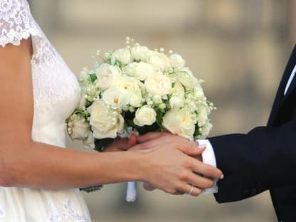 8. Juni, Schlosskirche in Stockholm.  Prinzessin Madeleine von Schweden und ihr Liebster Christopher O'Neill geben sich das Ja-Wort. Jedes Detail der Traumhochzeit war perfekt