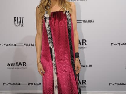 Unter den zahlreichen Promi-Gästen befand sich auch Schauspielerin Sarah Jessica Parker (in einer Robe von Maison Martin Margiela Couture)