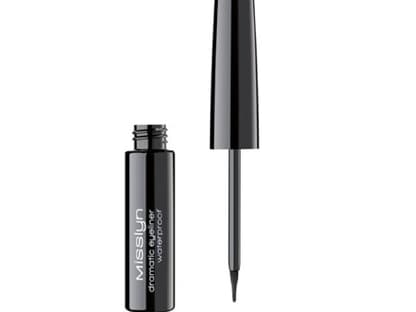 "Dramatic Eyeliner Waterproof" von Misslyn, ca. 6 Euro, ab September 2012 erhältlich. Hier im <a href="http://shop.ok-magazin.de/misslyn-augenmakeup-eyeliner-1-0-stueck,ryv7ojxfqikchgda,i" target="_blank">OK!-Shop</a> können Sie das Produkt kaufen