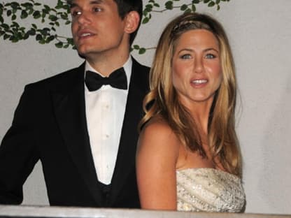 Von wegen Hochzeit und Kinder. 2009 brachte Jennifer Aniston kein Glück. Ihr Liebes-Comeback mit Musiker John Mayer zerbrach kurz nach der Oscar-Verleihung im Februar. Vielleicht klappt es ja 2010 mit der großen Liebe. Wir wünschen viel Glück!