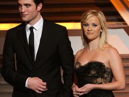 Riesen-Applaus gab es für den Auftritt von Reese Witherspoon und Robert Pattinson. Die beiden hielten gemeinsam eine Laudatio