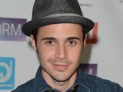 Charmant: Kris Allen mit Hut