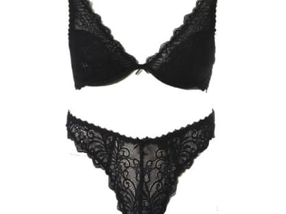 Triangel-Form von Blush: BH ca. 65 Euro, String ca. 30 Euro