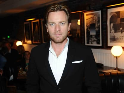 Der schottische Schauspieler Ewan McGregor durfte bei der Party auch auch alleine posieren