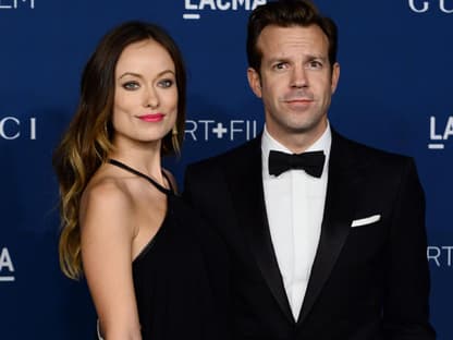 Während die einen schon stolze Eltern sind, müssen die anderen Promis sich noch etwas gedulden. Olivia Wilde und ihr Verlobter Jason Sudeikis erwarten ein Baby