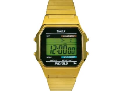 Mit Stoppuhr von Timex über my-wardrobe.com, ca. 70 Euro  
