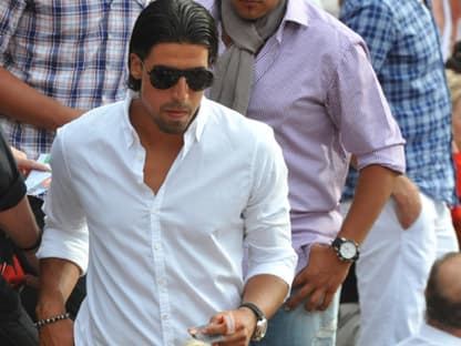 Nationalspieler Sami Khedira nahm im Publikum Platz... und Achtung: