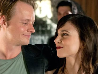 Im "Tatort" ist "Nora" mit "Konstantin" liiert