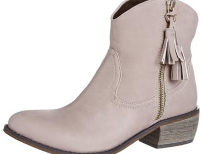 Verfeinern jeden Herbstlook: Ankle Boots von Even&Odd;, ca. 50 Euro