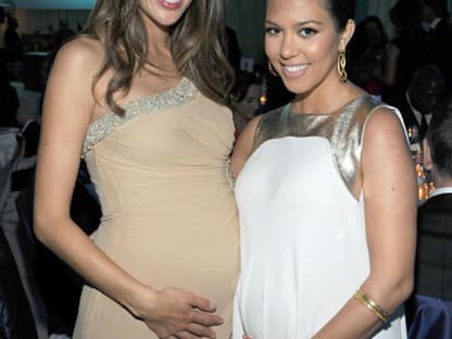 Süßer Babybauch-Vergleich bei Model Alessandra Ambrosio und Society-Girl Kourtney Kardashian