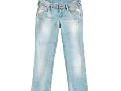 Light Denim: Mit Taschendetail von Benetton, ca. 65 Euro