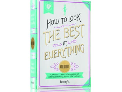 Die neuen supersüßen Make-up Sets von Benefit beinhalten alles Nötige um das Hautbild zu definieren, Schönheitsfehler abzudecken und den Teint zum Strahlen zu bringen. âHow to look your best at everything" Complexion Kit von Benefit, ca. 32 Euro