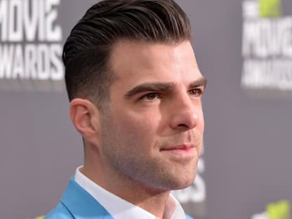 Schauspieler Zachary Quinto machte nicht Blau, sondern kam in Blau