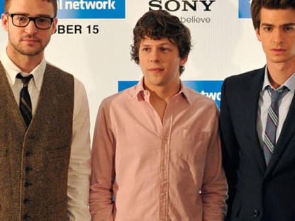 2010 ergatterte Justin (als "Sean Parker") eine Rolle neben Jesse Eisenberg in dem Kinohit "The Social Network" - der Entstehungsgeschichte von Facebook