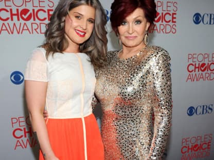 Mutter-Tochter-Ausflug zu den heißesten Awards des Jahres: Kelly Osbourne (mit neuer Haarfarbe) und Sharon Osbourne