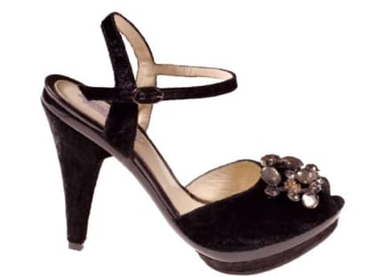 Verzierte Peep Toes von Schumacher, ca. 390 Euro