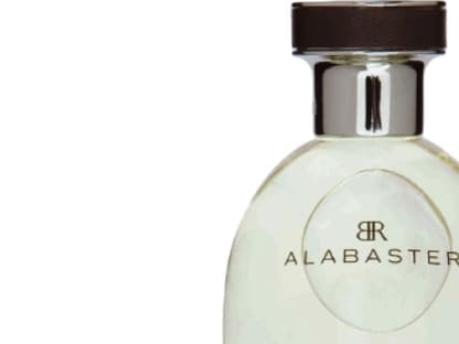 Puristisch: Frische Lotusblüte: "Alabaster Women" von Banana Republic, EdP, 50 ml ca. 50 Euro 
