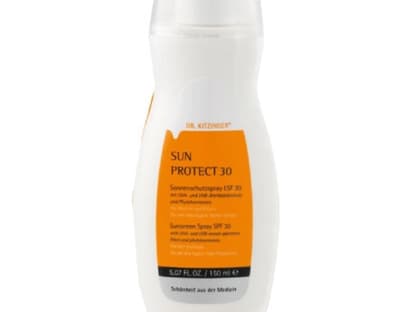 Gut verteilbar "Sun Protect Sonnenschutzspray LSF 30" von Dr. Kitzinger, 150 ml ca. 40 Euro