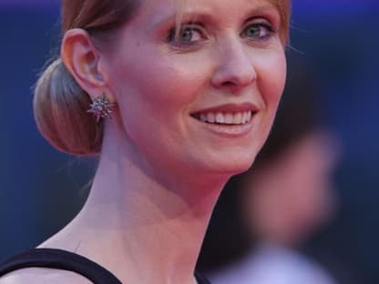 Cynthia Nixon alias Miranda Hobbes