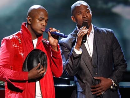 Jamie Foxx und Ne-Yo performten zusammen den Jackson-Song "Ill be there"