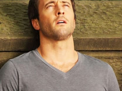 Alex O Loughlin