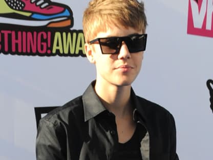 Cool: Justin Bieber mit lässiger Designer-Brille