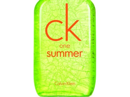 Erfrischt durch das Aroma von Minze, Gurke und grünem Apfel: âCK One Summer" von Calvin Klein, EdT, 100 ml, ca. 40 Euro