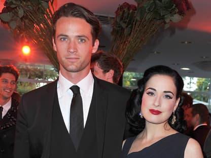 Die Zwei passen super zusammen: Dita Von Teese und Louis Marie de Castelbajac