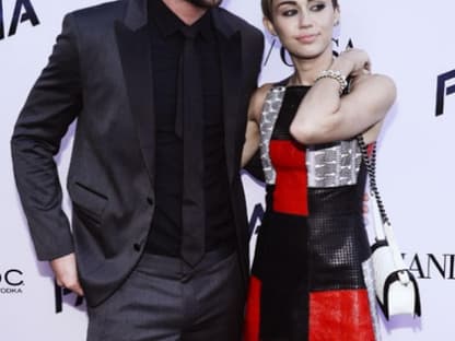 Es war ein ewiges Hin und Her, doch im Oktober weiß man gewiss: Miley Cyrus und Liam Hemsworth haben ihre Verlobung vom Juni 2012 gelöst und gehen getrennte Wege. Vier Jahre hielt es. Beide toben sich jetzt erst einmal aus