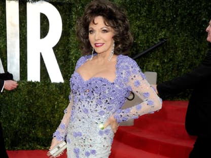 Das "Denver Clan-Biest" Joan Collins weiß sich in Pose zu stellen