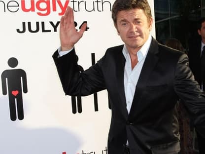 John Michael Higgins ist einer der Schauspieler aus "The Ugly Truth"