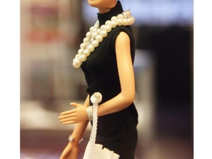 Es gibt auch eine extra Barbie-Ausstellung. Zu Ehren der schönen Blondine, die vor kurzem ihren 50. Geburtstag feierte