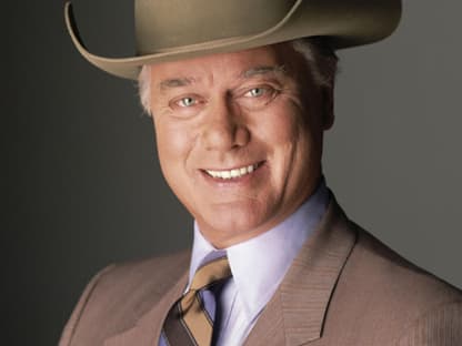 Abschied von einem TV-Fiesling:´ Larry Hagman, der die ikonische Rolle des intriganten Ölbaron "J.R. Ewing" jahrelang darstellte und auch in der Neuauflage der Serie wieder mit dabei war, verstarb im November im Alter von 81 Jahren´ 