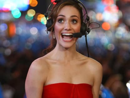 Süß und extrem gut gelaunt: Schauspielerin Emmy Rossum