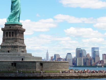 New York, New York! Alex aus der Online-Redaktion war noch nie im Big Apple. Eine Reise dorthin wäre das Größte: "Ich möchte dort unbedingt mal shoppen gehen."