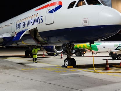 Schon abends sitzt er im nächsten Flieger nach London. Das war leider ein sehr kurzer Besuch