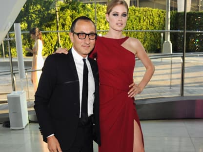  Zu den CFDA Fashion Awards kommt alles, was in der Mode Rang und Namen hat. Von Marc Jacobs bis Michael Kors waren allen dabei - auch´  der Designer J. Mendel und das Model Doutzen Kroes