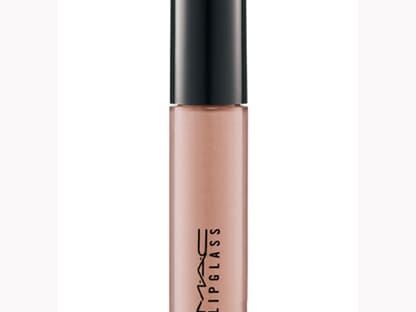 Mit diesem geschmeidigen Nude-Gloss ist der frische Kylie- Look vollendet. "Lipglass - Plushglass Wildly Lush"  von Mac, ca. 20 Euro. Kaufen Sie das Produkt gleich hier im <a href="http://shop.ok-magazin.de/mac-lipglass-lip-gloss-4-2-ml,OIdtnPWzLDgK2J1w,i" target="_blank">OK!-Shop</a>.