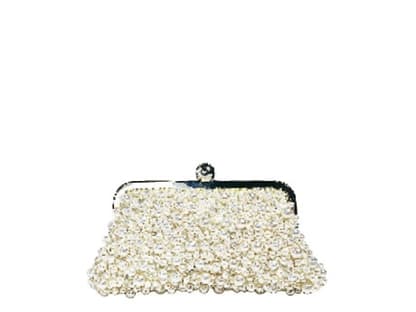 Die Haute-Couture-Hochzeit: Perlen-Clutch von Apart, ca. 70 Euro