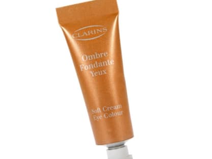 Creme Lidschatten für extra langen Halt und Glanz: "Ombre Fondante 08 Kupferorange" von Clarins, ca. 15 Euro  