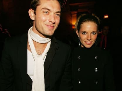 Es könnte DAS Liebes-Comeback des Jahres sein. Angeblich bändeln Hollywood-Star Jude Law und Sienna Miller wieder an. Die beiden waren bis 2007 ein Paar und schmiedeten sogar Hochzeitspläne