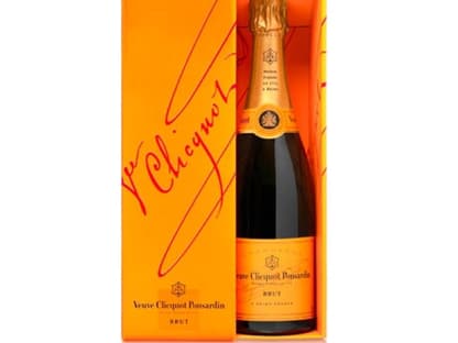 Ein edles Tröpfchen gefällig? Die neue Designbox von "Veuve Clicquot Ponsardin" bietet sich doch wunderbar zum Verschenken an, ca. 38 Euro