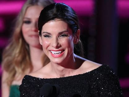 Sandra Bullock hat allen Grund zu lachen - trotz dem Skandal um ihrem betrügerischen Ex-Mann Jesse James hat die Schauspielerin das ganz große Glück gefunden ...