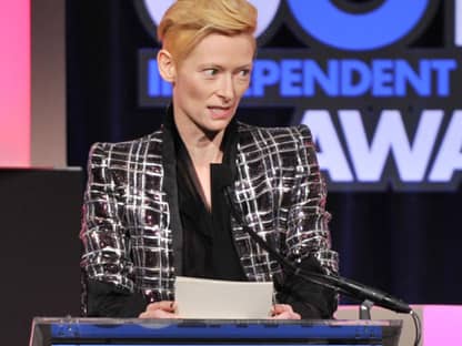 Tilda Swinton beim Vorlesen der Nominierten