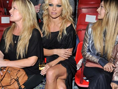 Stargast bei Vivienne Westwood: Hollywood-Star Pamela Anderson