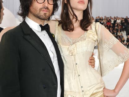 Sean Lennon, Sohn von "Beatles"-Star John Lennon, mit seiner Lebensgefährtinn Charlotte Kemp Muhl