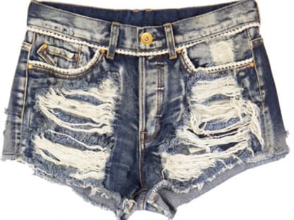 Fetzen-Jeansshorts über asos.de, ca. 35 Euro