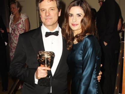 Er räumt derzeit alle Preise ab und hofft ganz stark auf einen Oscar: Colin Firth. Seine hübsche Ehefrau Livia Giuggioli gratuliert