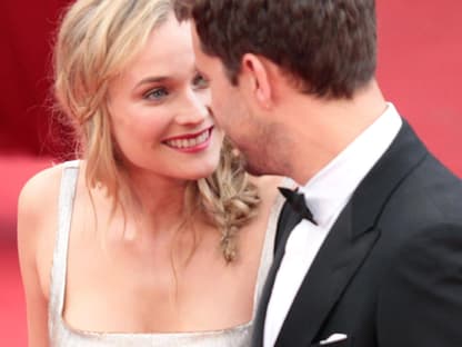 Ganz verliebt: Diane Kruger mit ihrem Freund Joshua Jackson